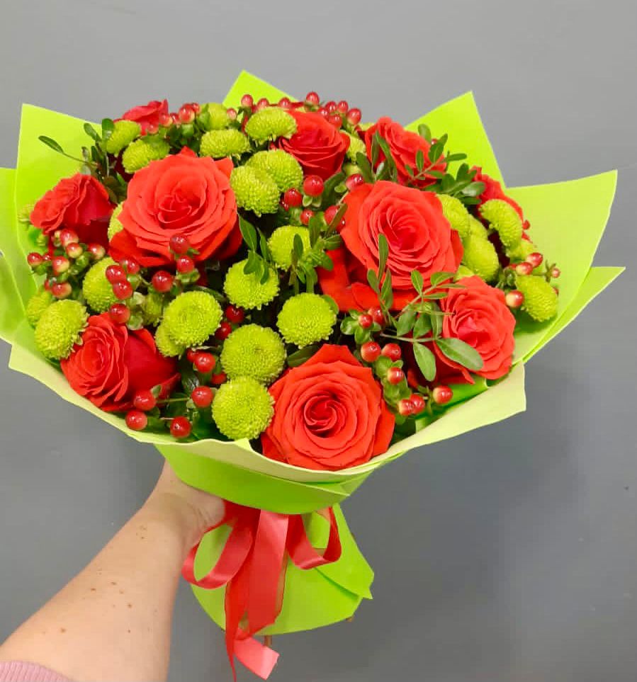 Букет цветов из: Хризантемы и Розы в Белинском