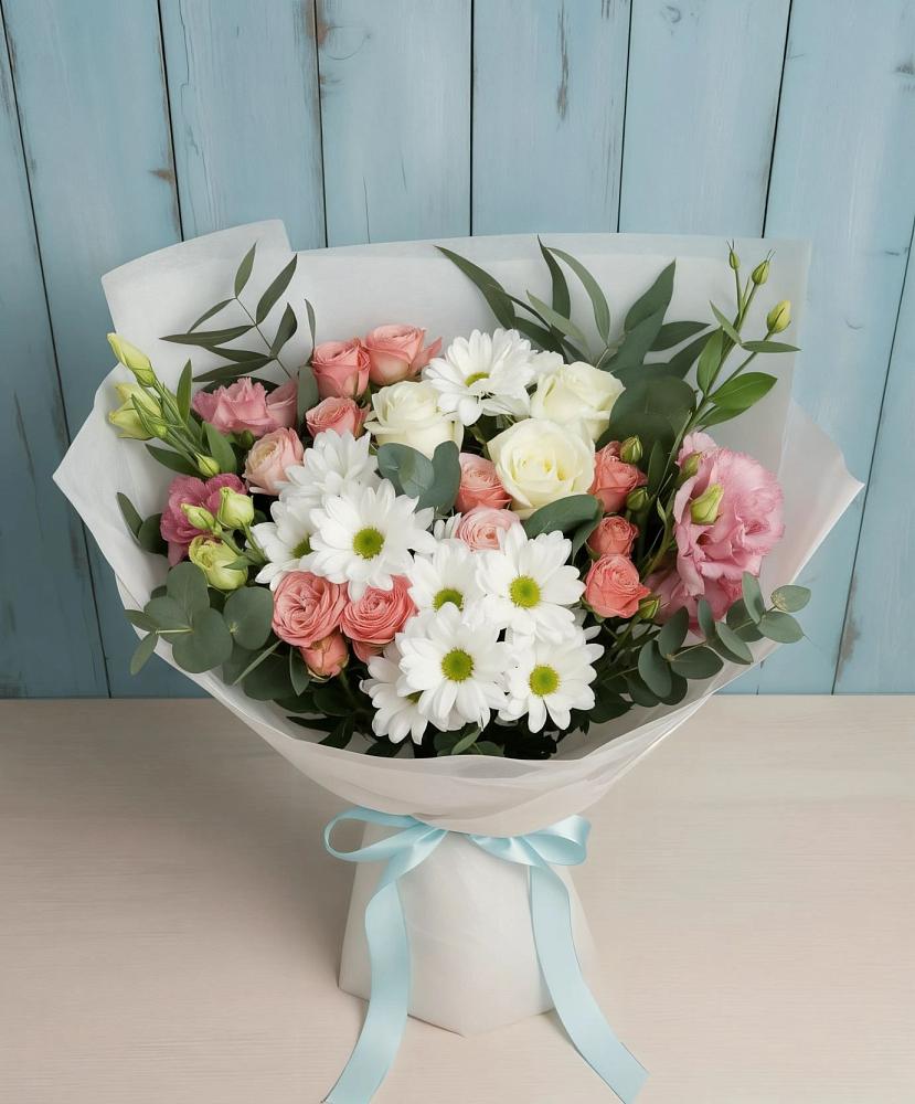 Букет цветов из: Розы, Лизиантусы и Хризантемы в Белинском