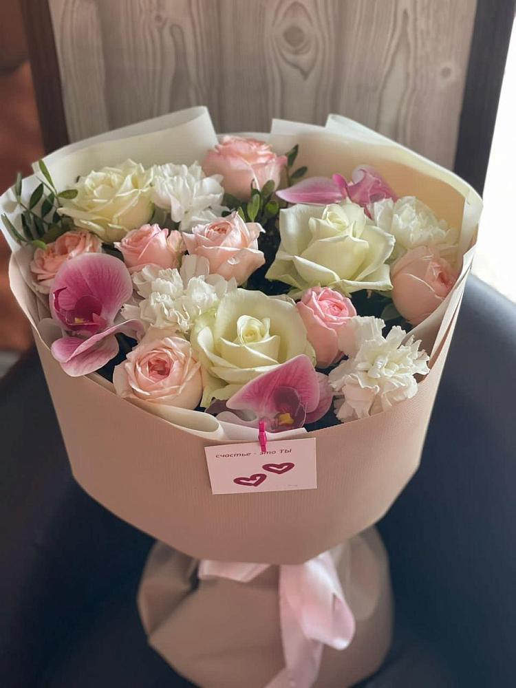 Букет цветов из: Орхидеи, Розы и Гвоздики в Белинском