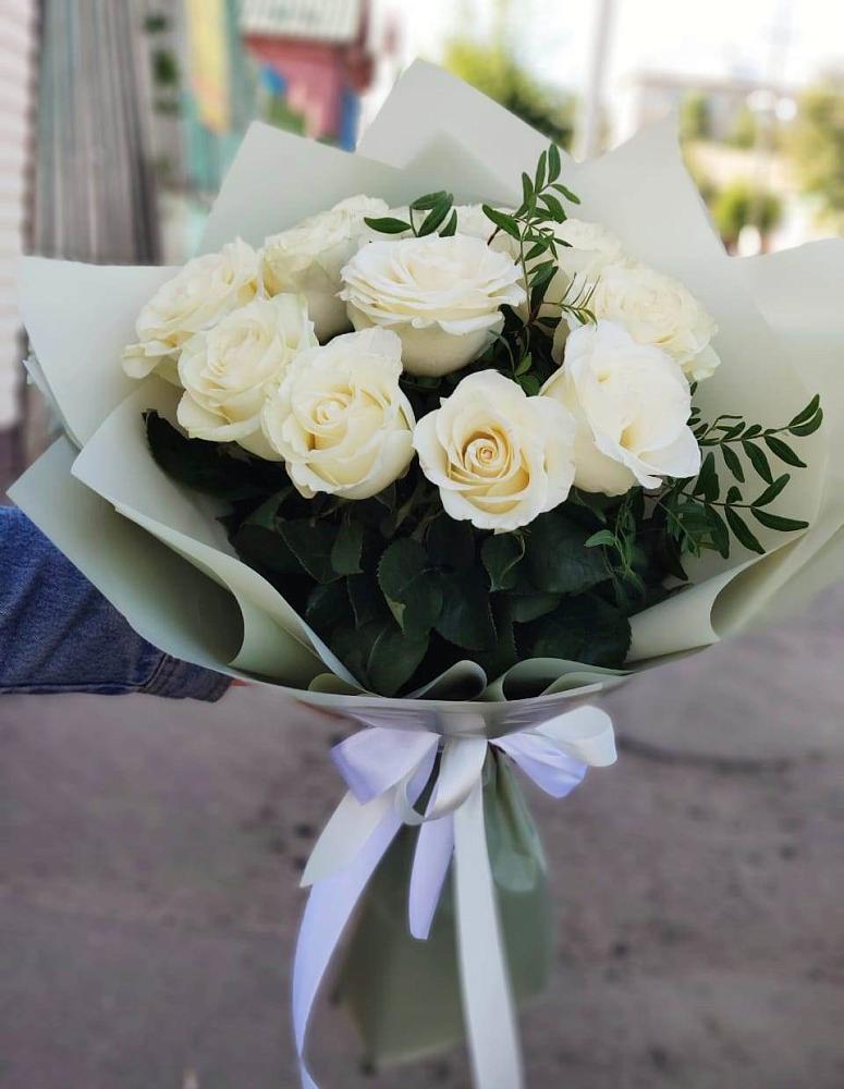 Букет Белые розы Проуд в Белинском