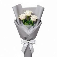 Букет 3 белые розы в Белинском