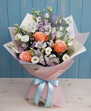 Букет цветов из:  Лизиантусы, Розы, Альстромерии и Гипсофила в Белинском