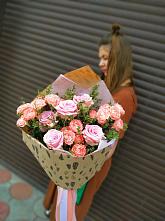 Букет цветов из:  Розы #REPLACE_PRED# Белинском