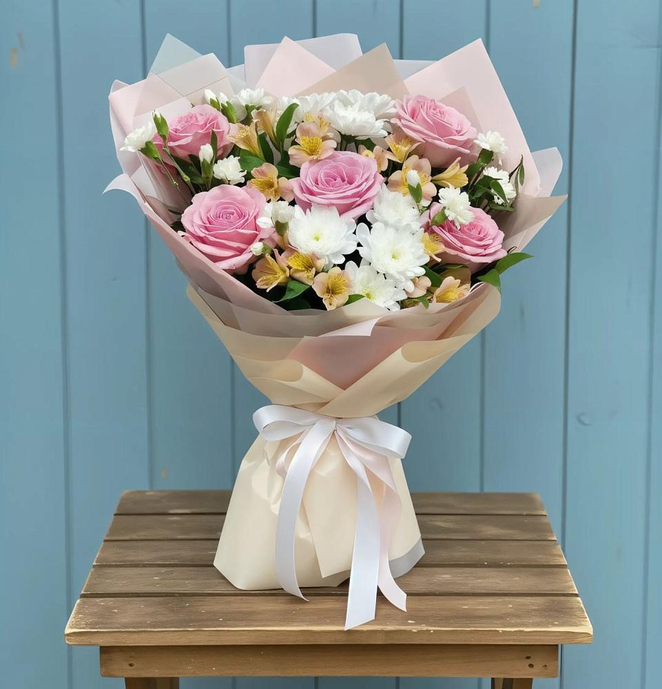 Букет цветов из: Гвоздики, Орхидеи и Розы в Белинском