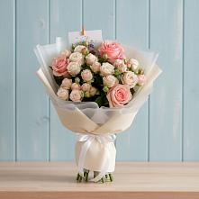 Букет цветов из:  Розы #REPLACE_PRED# Белинском