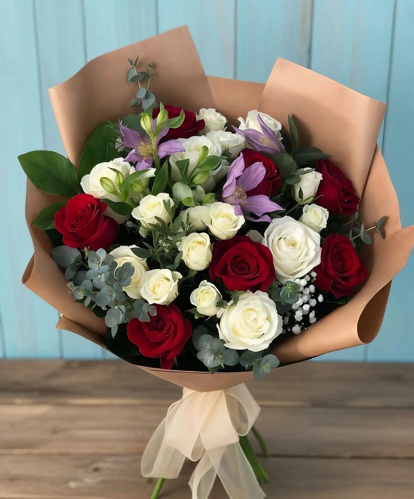 Букет цветов из: Розы и Альстромерии в Белинском