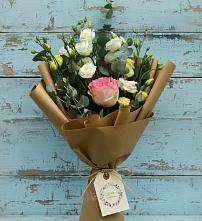 Букет цветов из:  Розы и Лизиантусы в Белинском