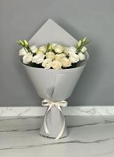 Букет цветов из:  Розы и Лизиантусы #REPLACE_PRED# Белинском